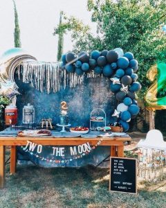 50-Galaxy-Themed-Birthday-Party-Decorations-Ideas.jpg